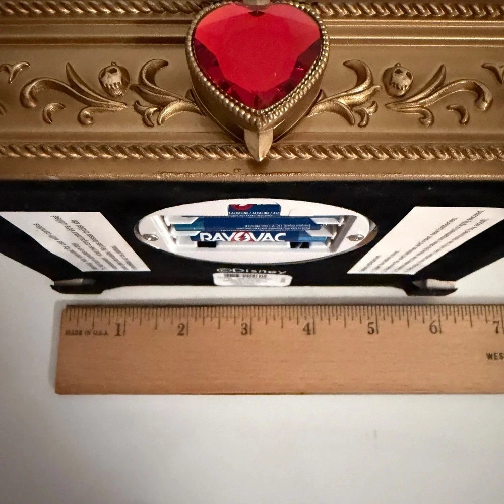 Disney Villains Evil Queen Light Up Mirror Vanity Tray Limited Edition NWT